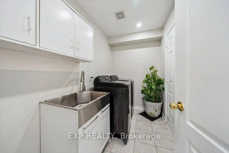 Photo 9 of 14 Gateway Court, Whitby, Taunton North — HOMEH