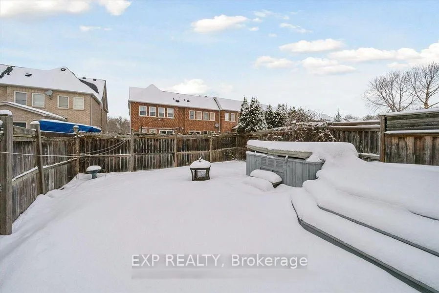 Photo 18 of 14 Gateway Court, Whitby, Taunton North — HOMEH
