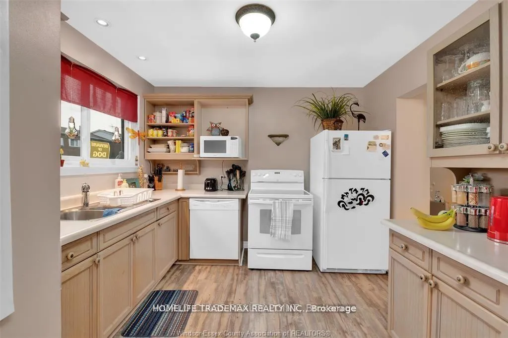 Photo 9 of Unit 63, 5549 Empress Drive, Windsor — HOMEH