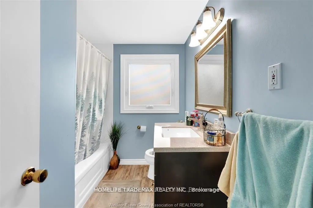 Photo 13 of Unit 63, 5549 Empress Drive, Windsor — HOMEH