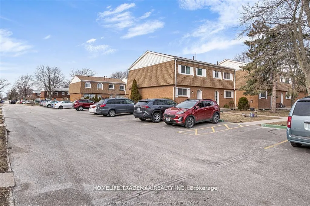 Photo 19 of Unit 63, 5549 Empress Drive, Windsor — HOMEH
