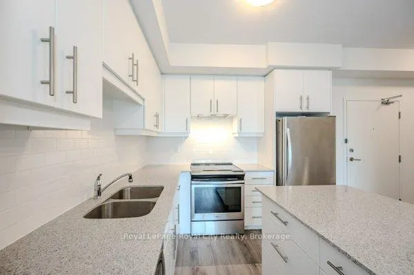 Photo 13 of Unit 420, 251 Northfield Drive E, Waterloo — HOMEH
