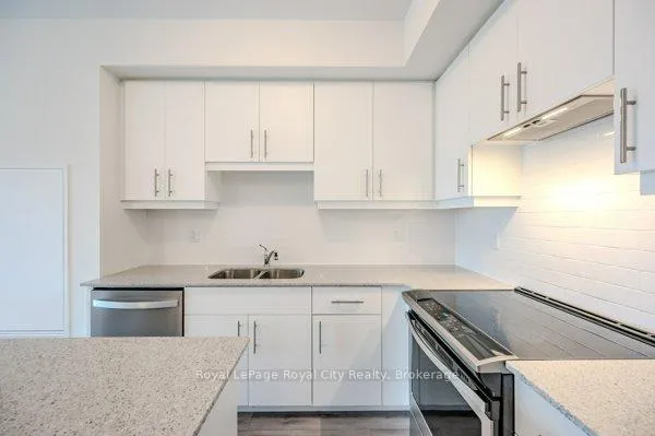 Photo 14 of Unit 420, 251 Northfield Drive E, Waterloo — HOMEH