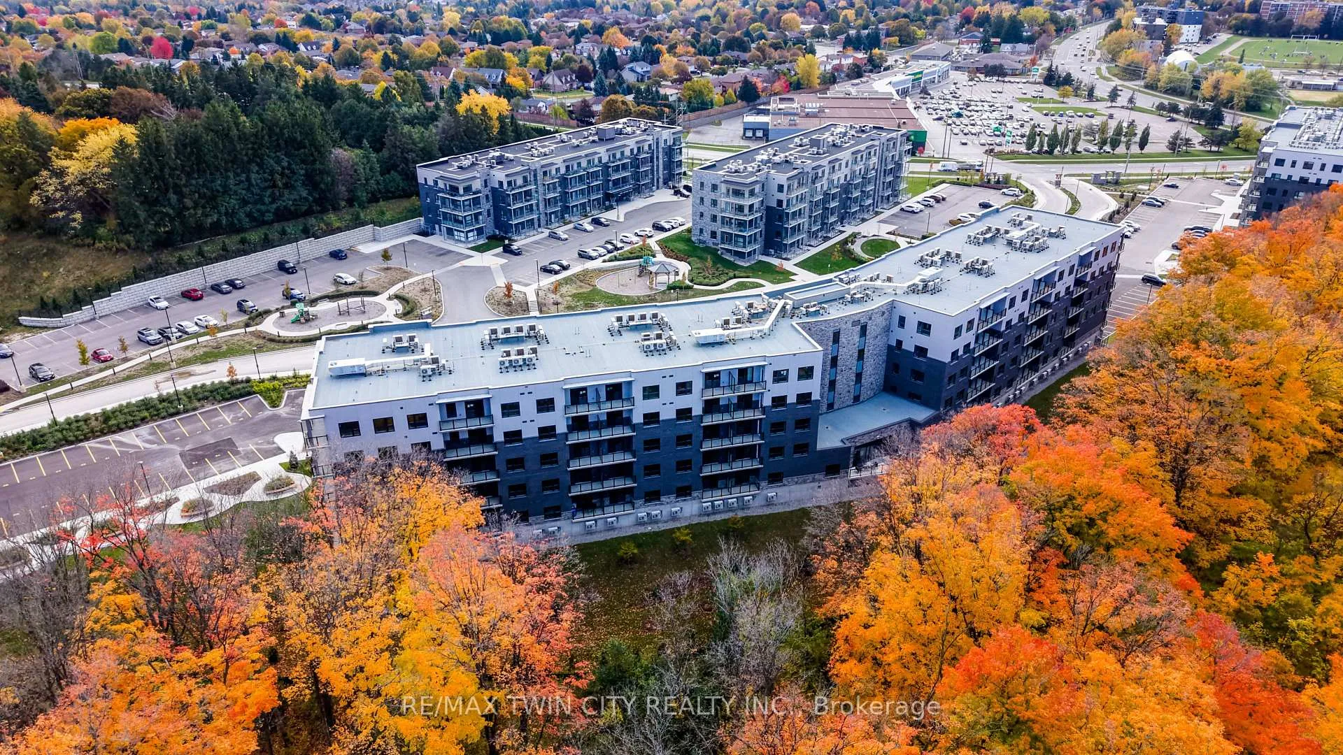 Photo 3 of Unit 524, 1100 Lackner Place, Kitchener — HOMEH