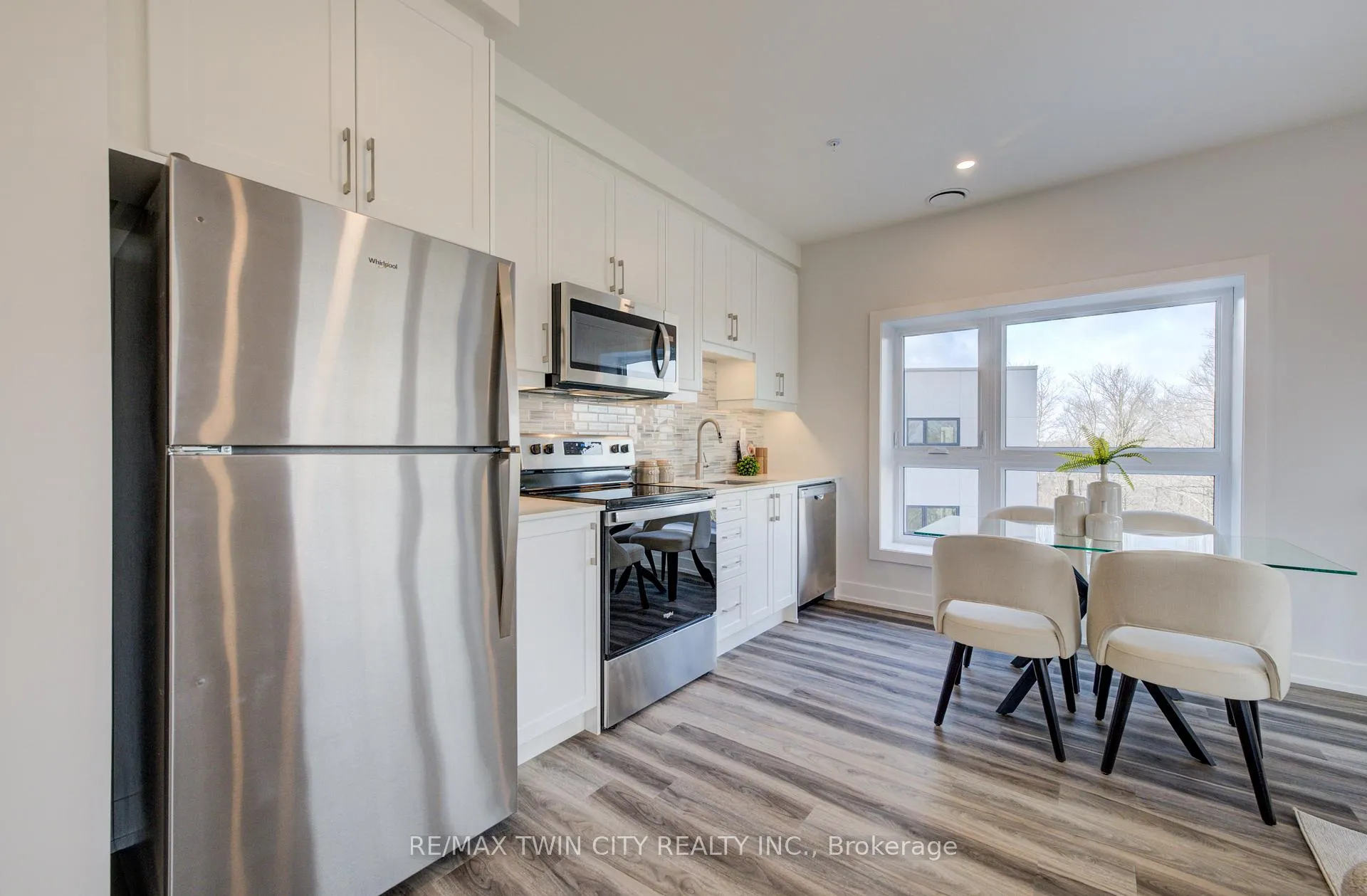 Photo 10 of Unit 524, 1100 Lackner Place, Kitchener — HOMEH
