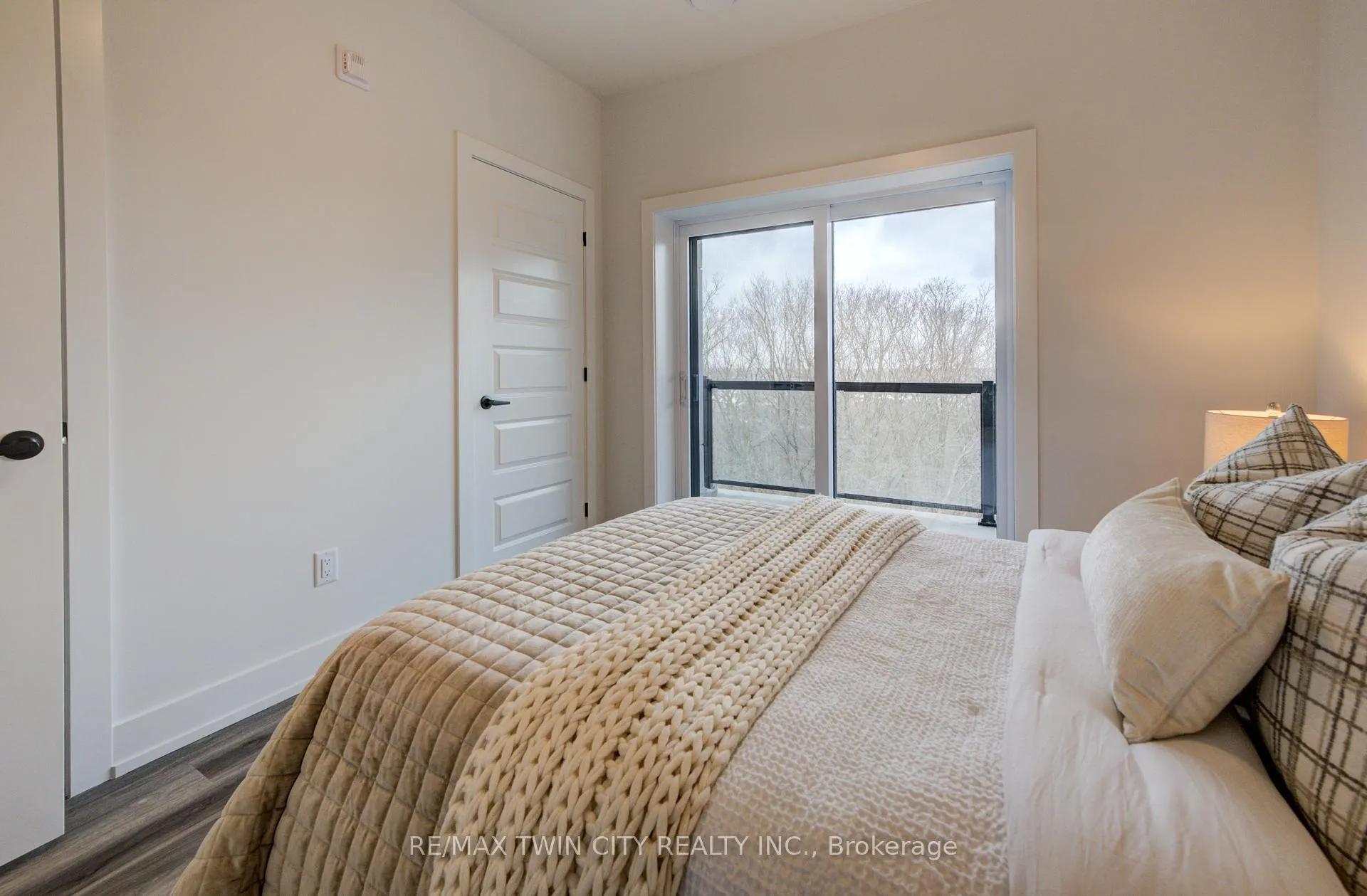 Photo 15 of Unit 524, 1100 Lackner Place, Kitchener — HOMEH