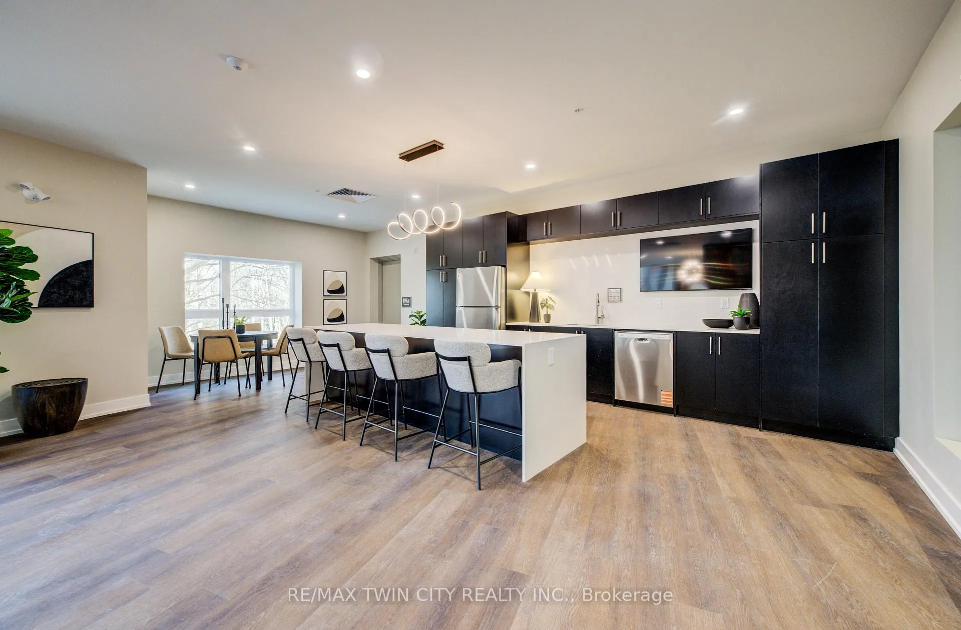 Photo 29 of Unit 524, 1100 Lackner Place, Kitchener — HOMEH