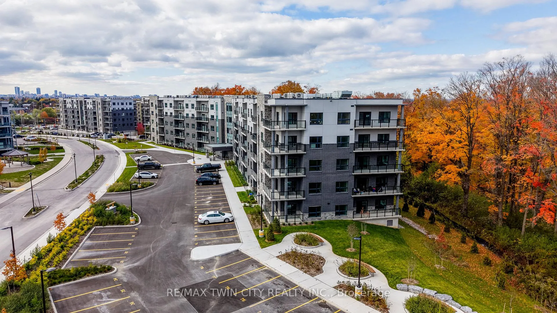 Photo 35 of Unit 524, 1100 Lackner Place, Kitchener — HOMEH