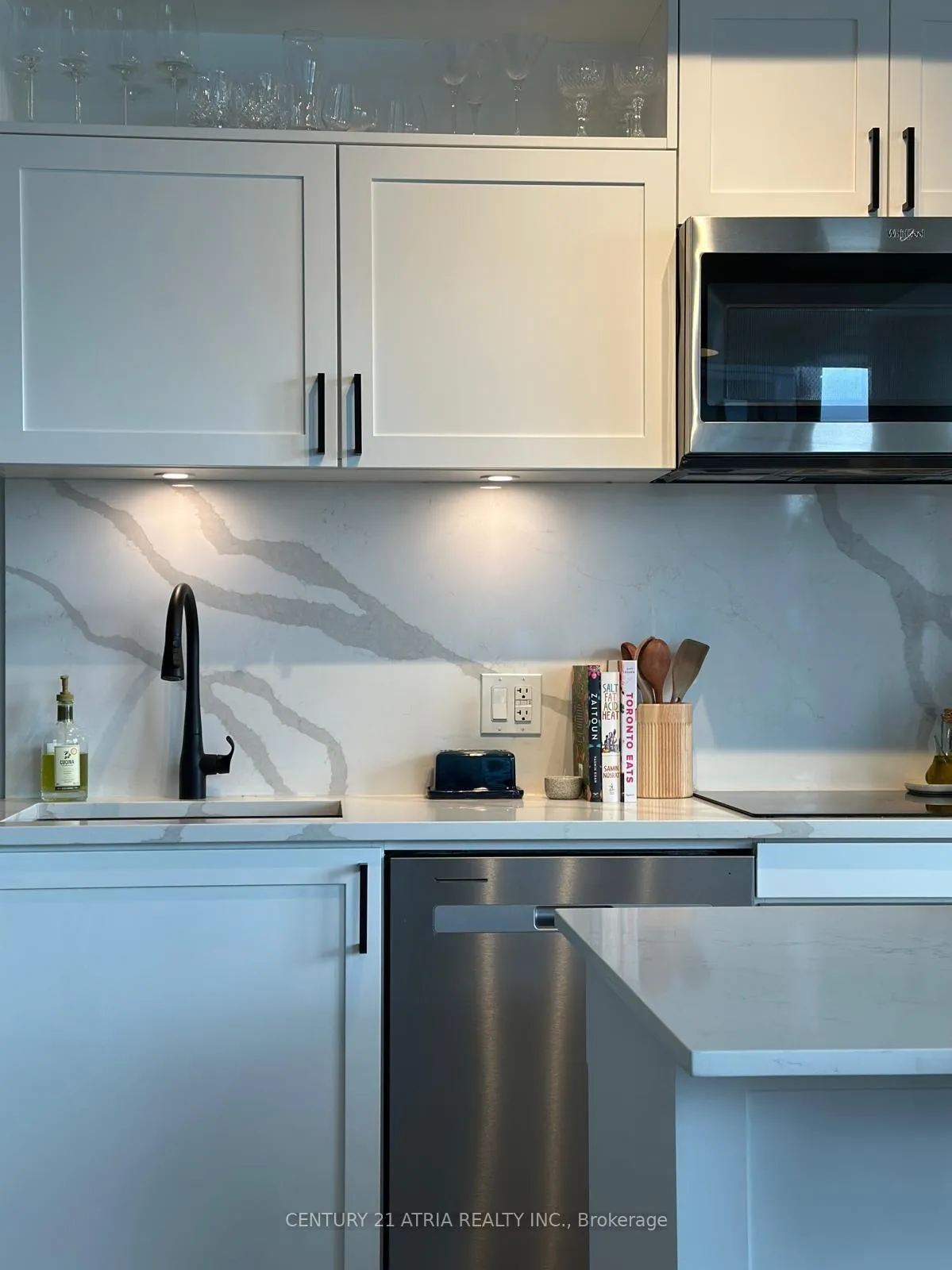 Photo 10 of Unit 2008, 70 Princess Street, Toronto, Waterfront Communities — HOMEH