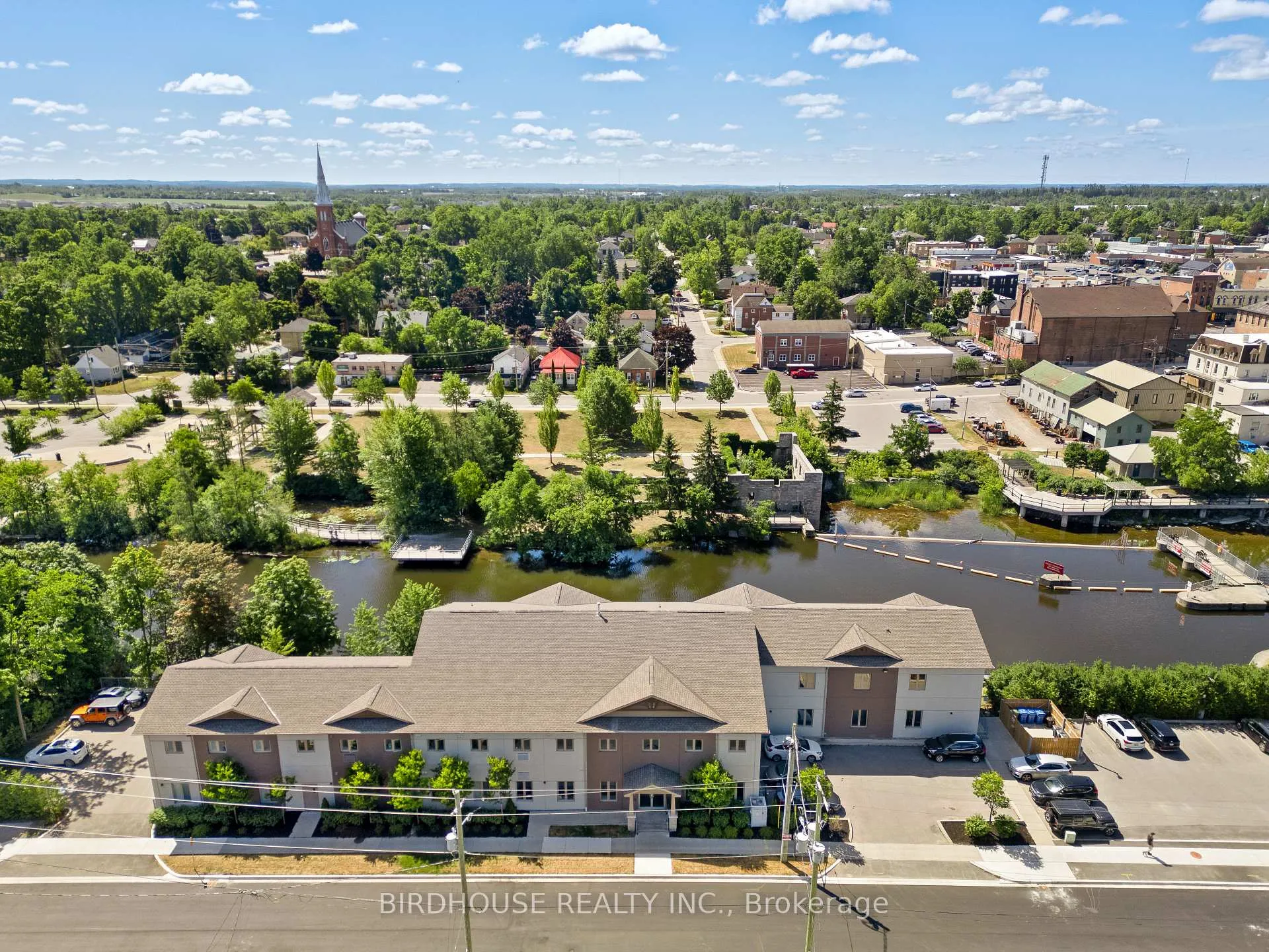 Photo 4 of Unit 102, 25 King Street, Kawartha Lakes, Lindsay — HOMEH