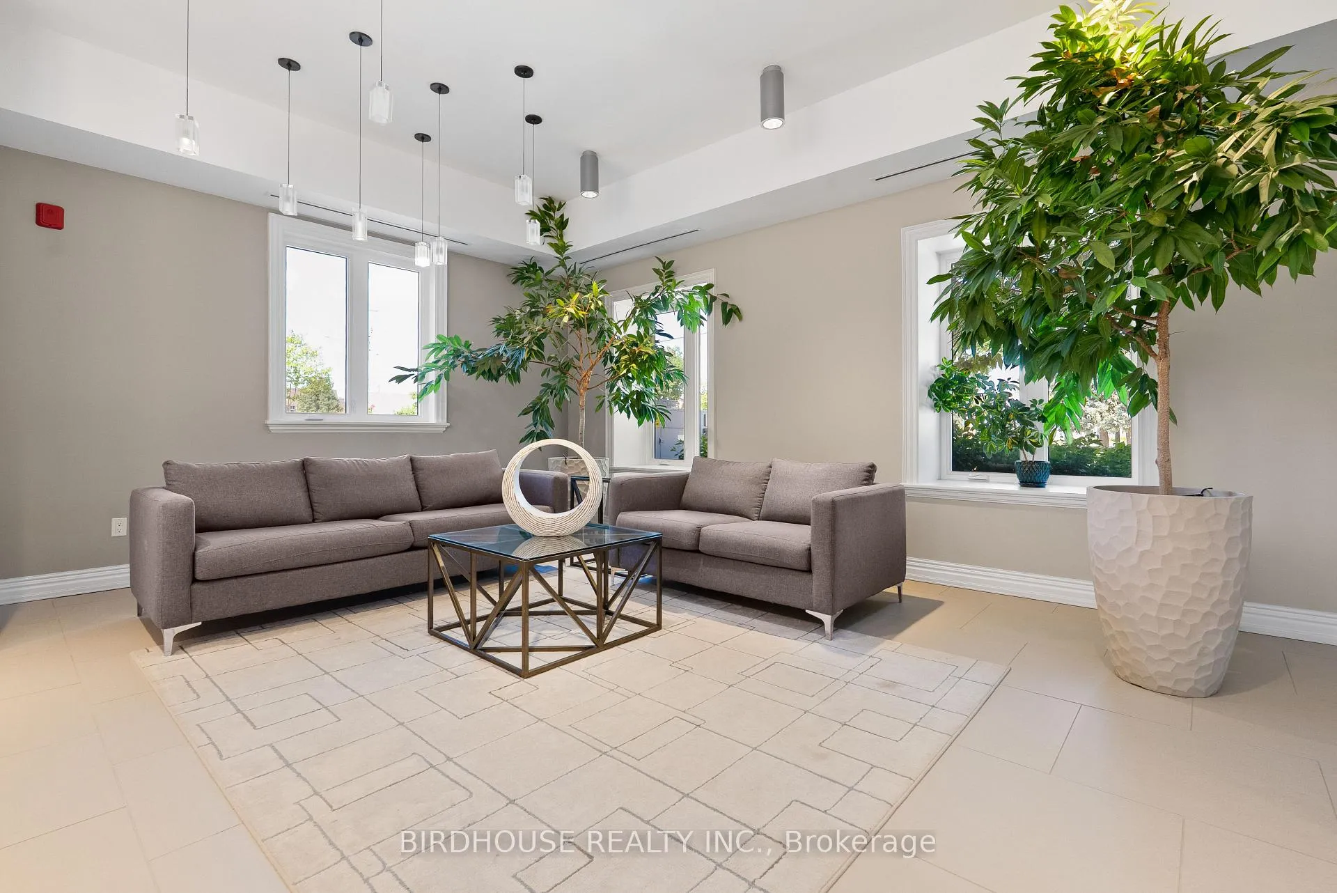 Photo 6 of Unit 102, 25 King Street, Kawartha Lakes, Lindsay — HOMEH