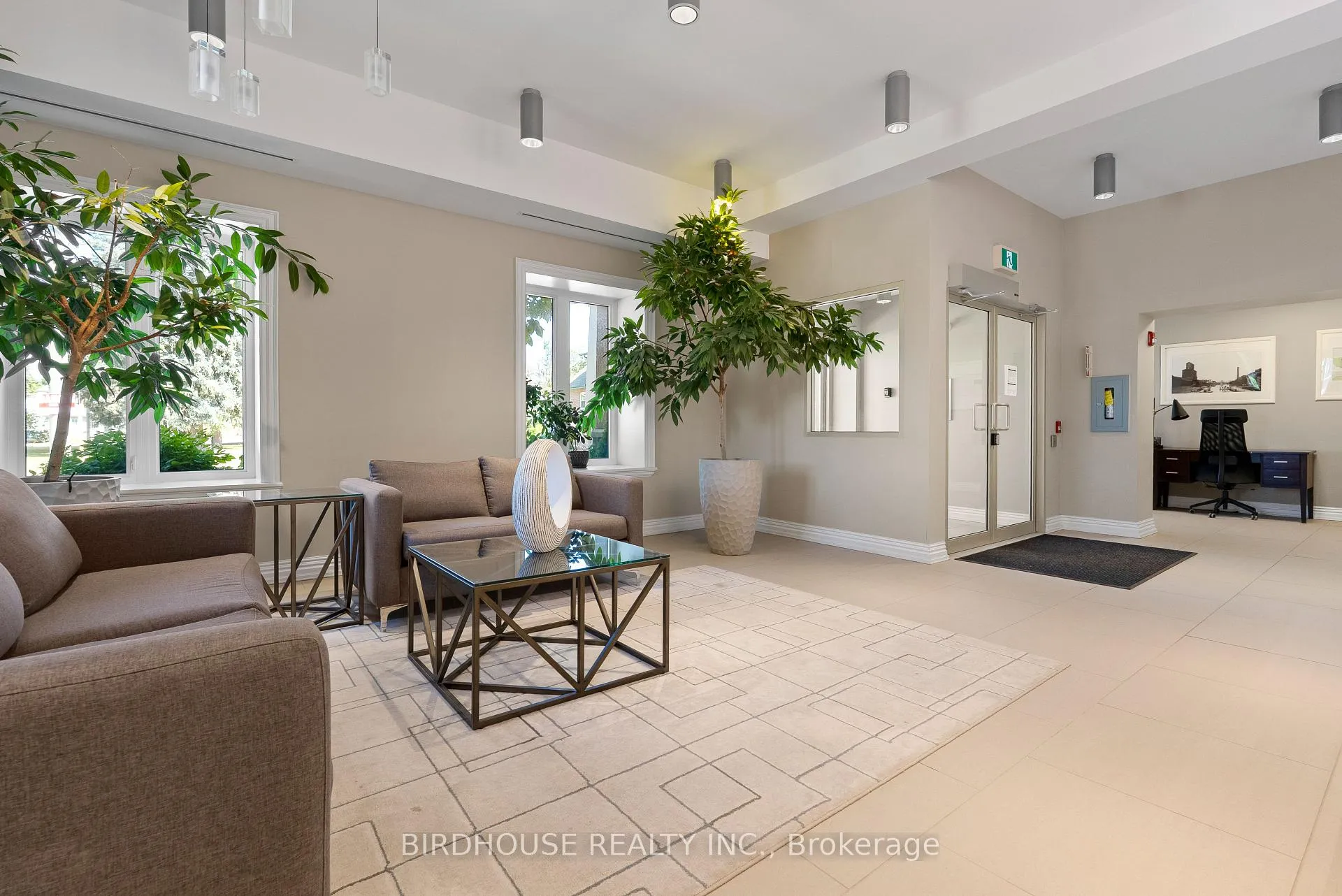 Photo 7 of Unit 102, 25 King Street, Kawartha Lakes, Lindsay — HOMEH