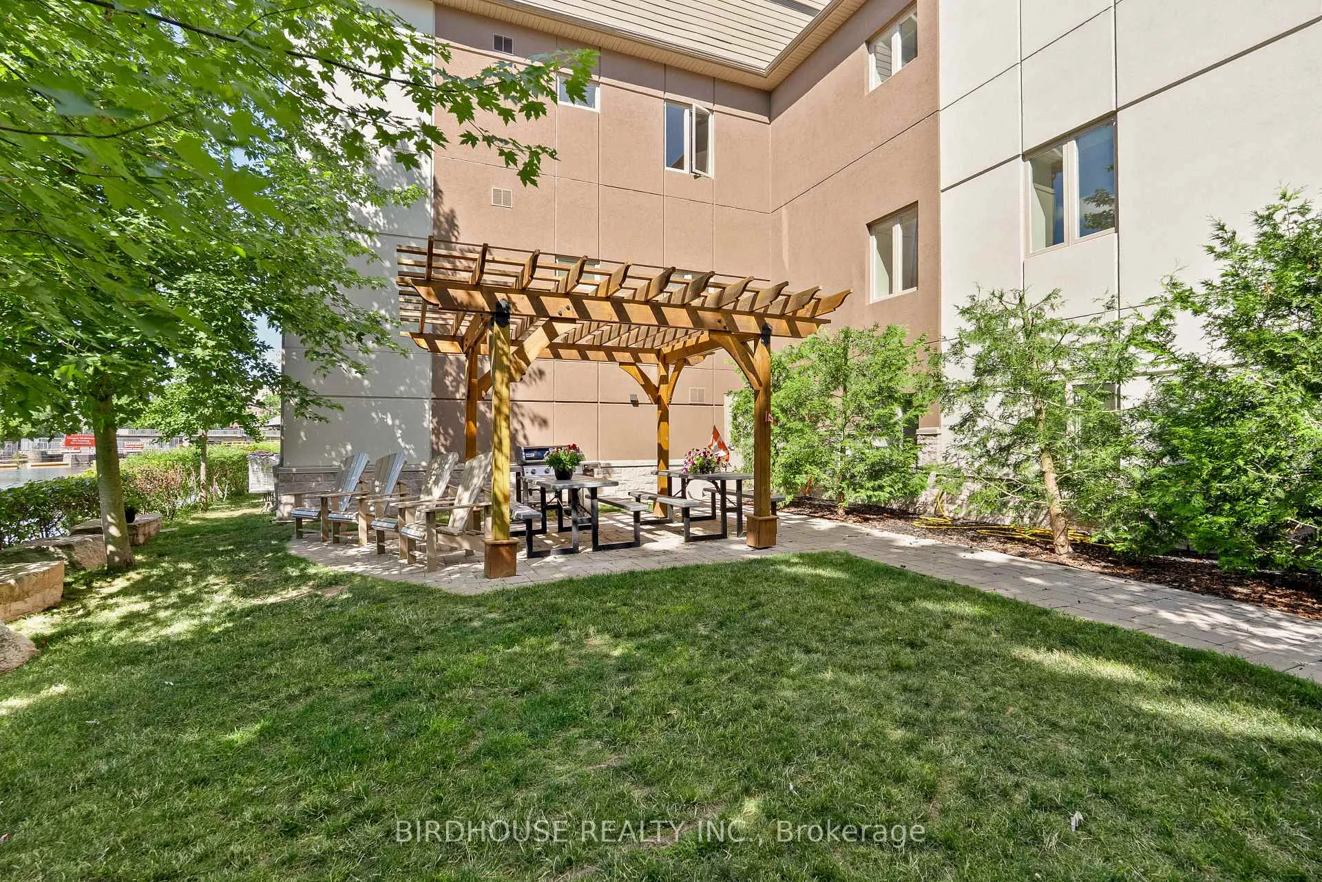 Photo 25 of Unit 102, 25 King Street, Kawartha Lakes, Lindsay — HOMEH