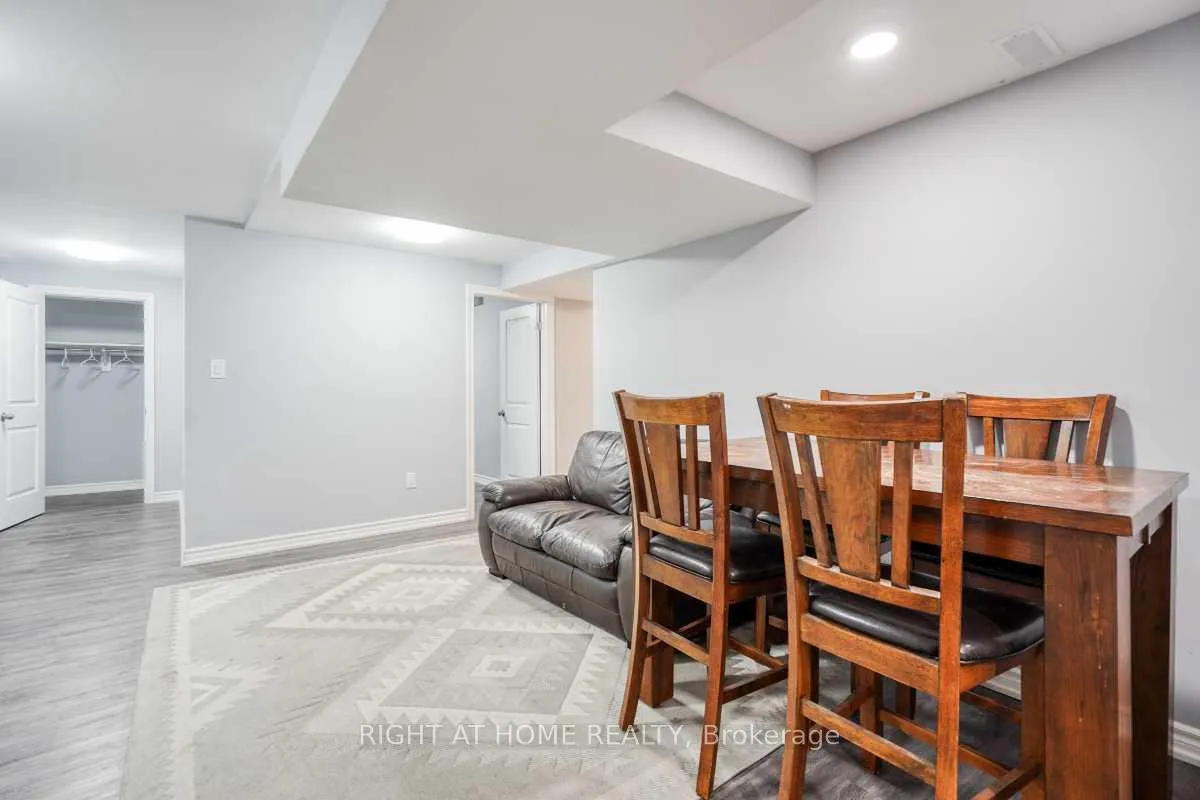 Photo 5 of 1053 Orenda Street, Pickering, Rural Pickering — HOMEH