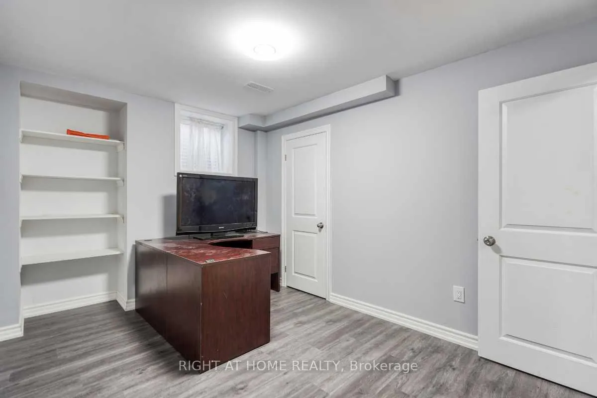 Photo 13 of 1053 Orenda Street, Pickering, Rural Pickering — HOMEH