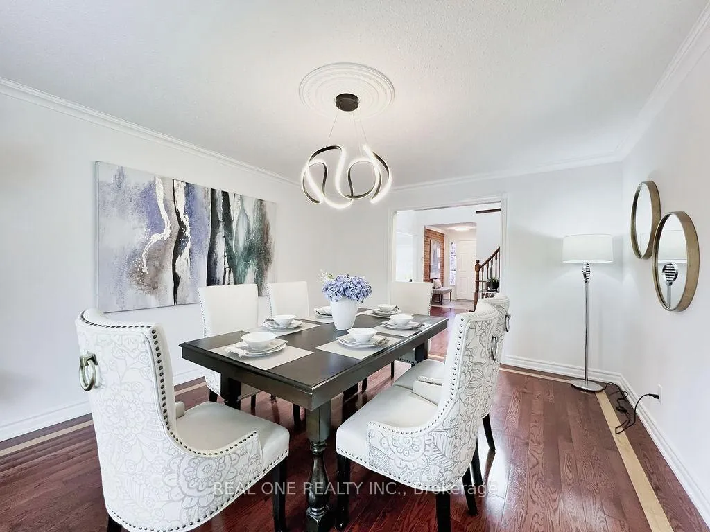Photo 8 of 38 Mckay Crescent, Markham, Unionville — HOMEH