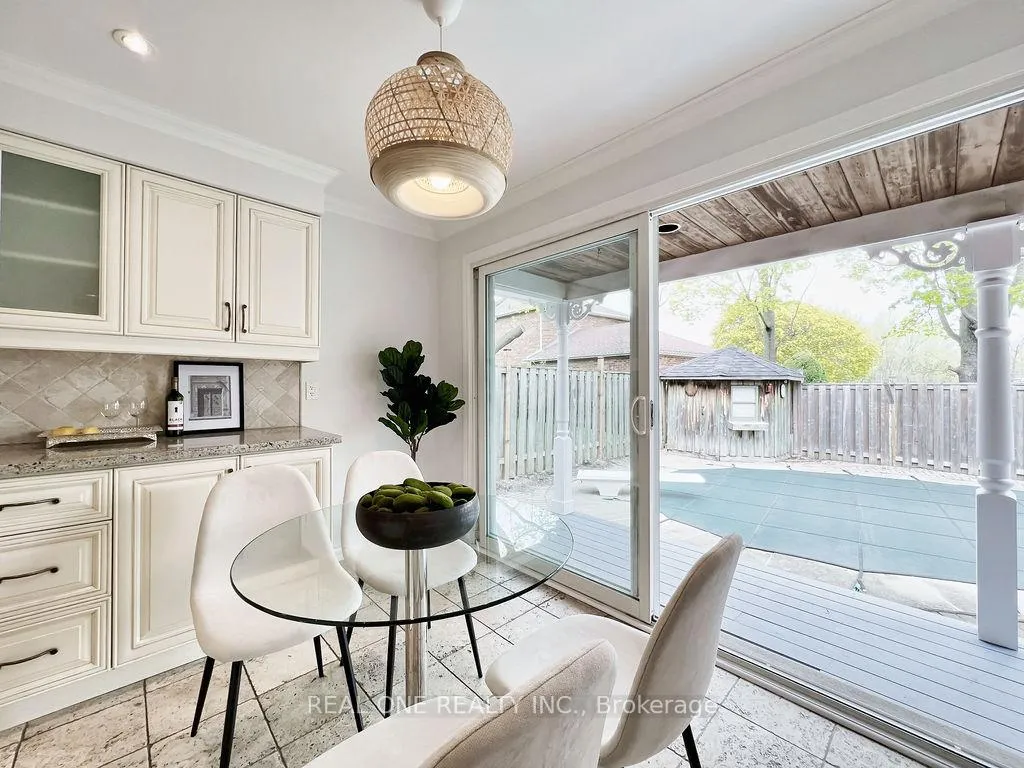 Photo 11 of 38 Mckay Crescent, Markham, Unionville — HOMEH