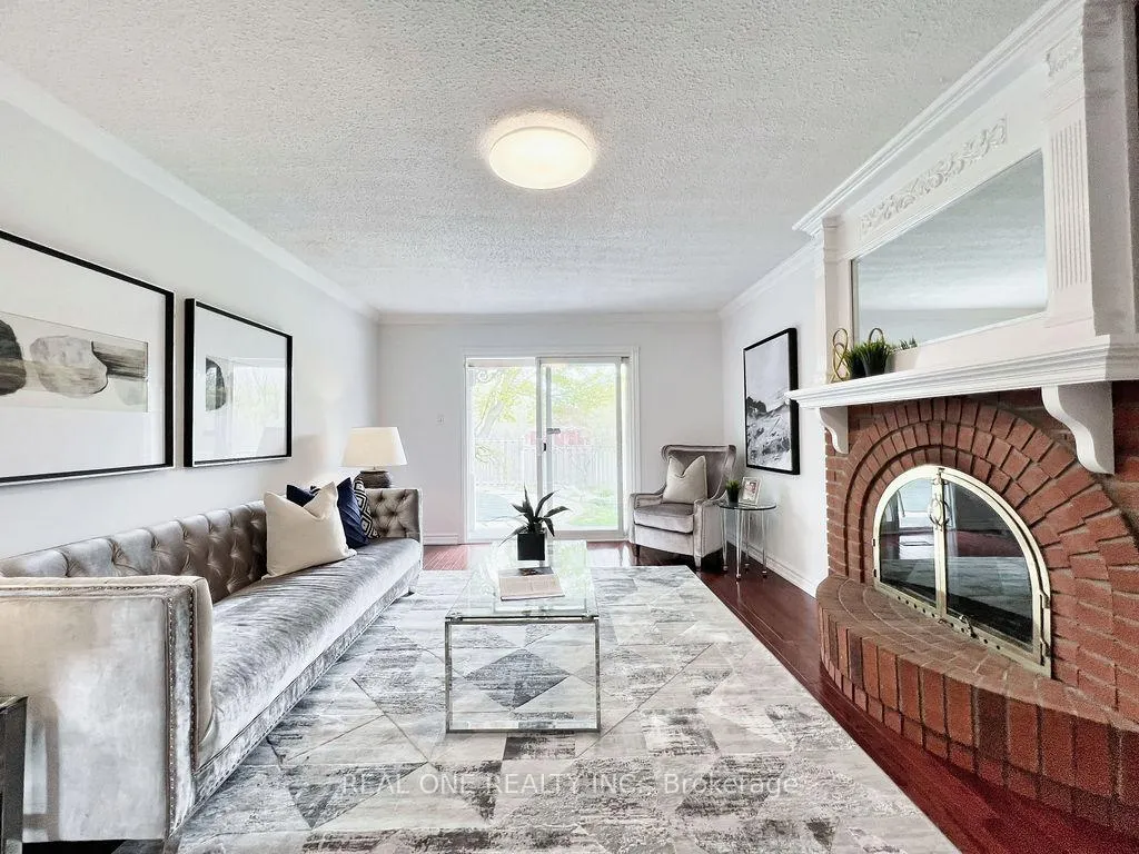 Photo 13 of 38 Mckay Crescent, Markham, Unionville — HOMEH