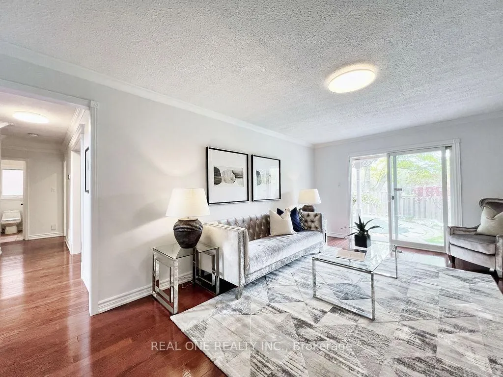 Photo 14 of 38 Mckay Crescent, Markham, Unionville — HOMEH