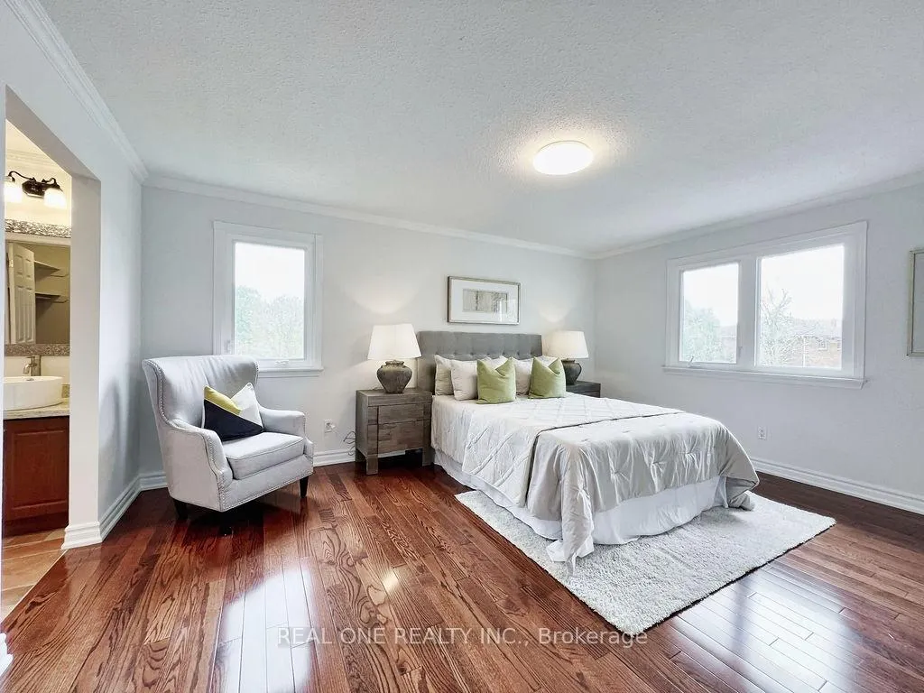 Photo 16 of 38 Mckay Crescent, Markham, Unionville — HOMEH
