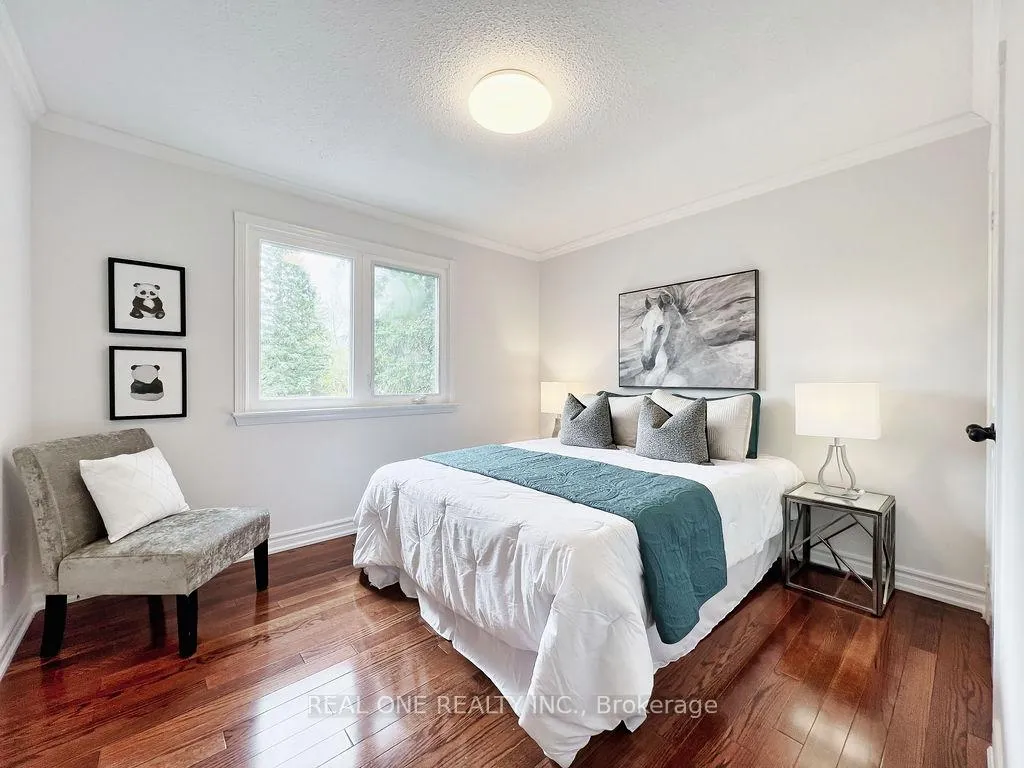 Photo 21 of 38 Mckay Crescent, Markham, Unionville — HOMEH