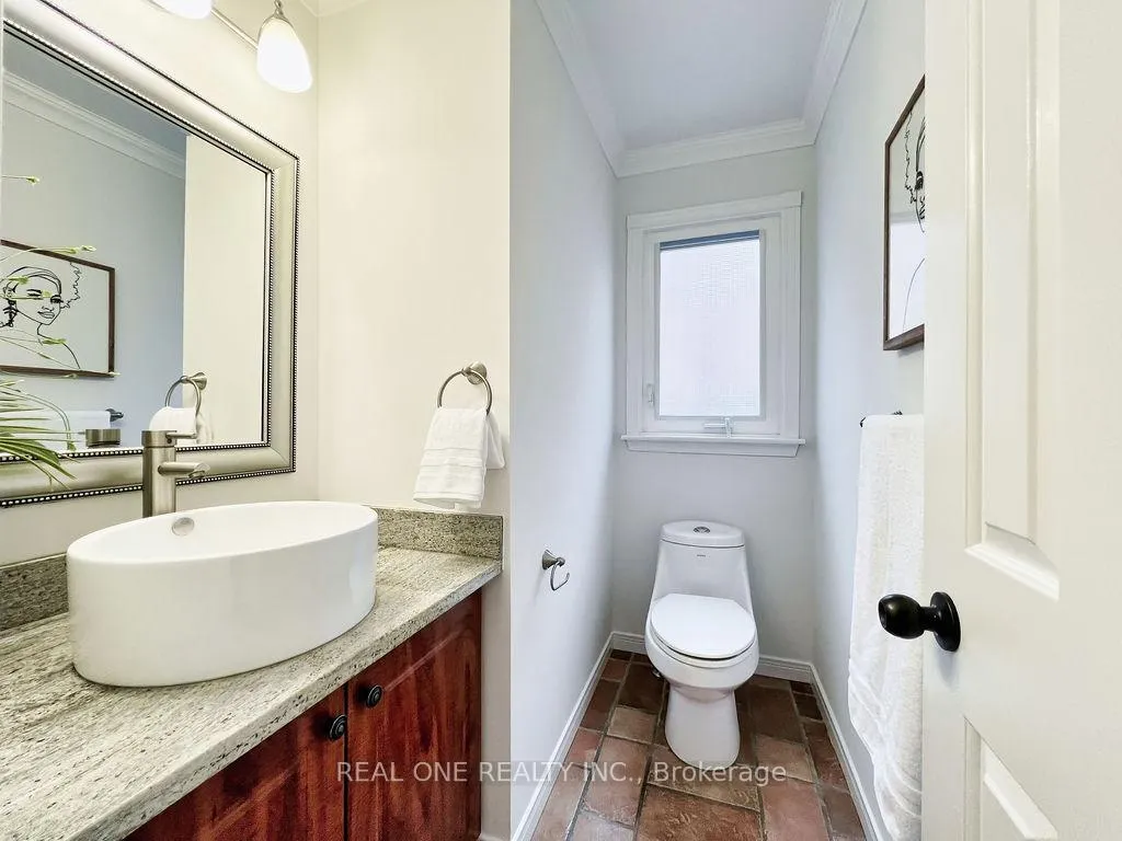 Photo 23 of 38 Mckay Crescent, Markham, Unionville — HOMEH