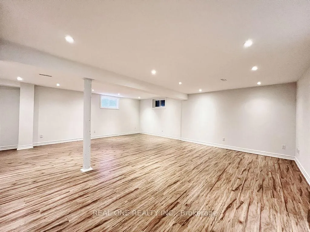 Photo 27 of 38 Mckay Crescent, Markham, Unionville — HOMEH