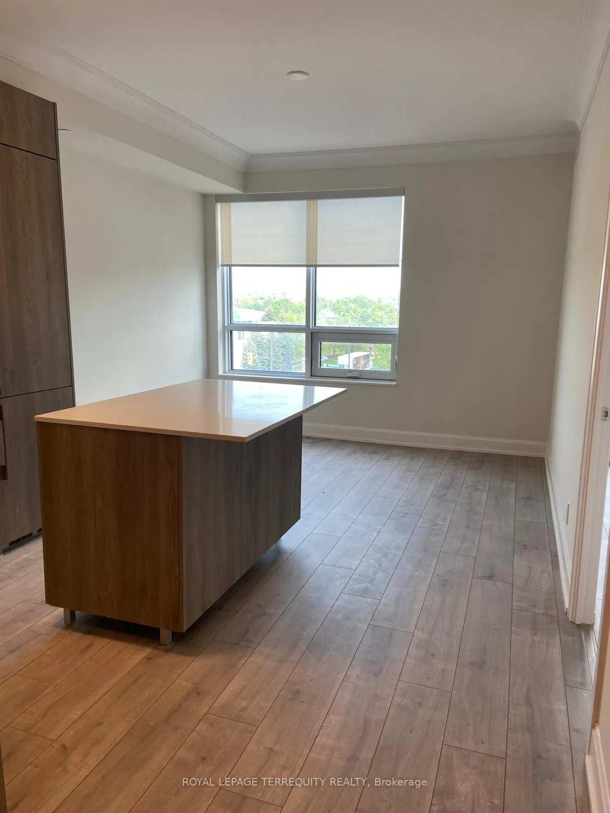 Photo 6 of Unit 508, 38 Water Walk Drive, Markham, Unionville — HOMEH