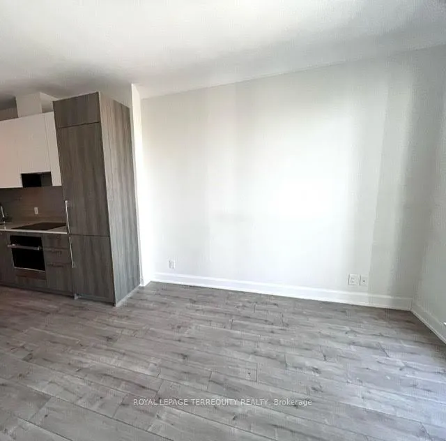 Photo 7 of Unit 508, 38 Water Walk Drive, Markham, Unionville — HOMEH