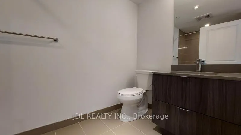 Photo 7 of Unit 1402, 395 Bloor Street E, Toronto, North St. James Town — HOMEH
