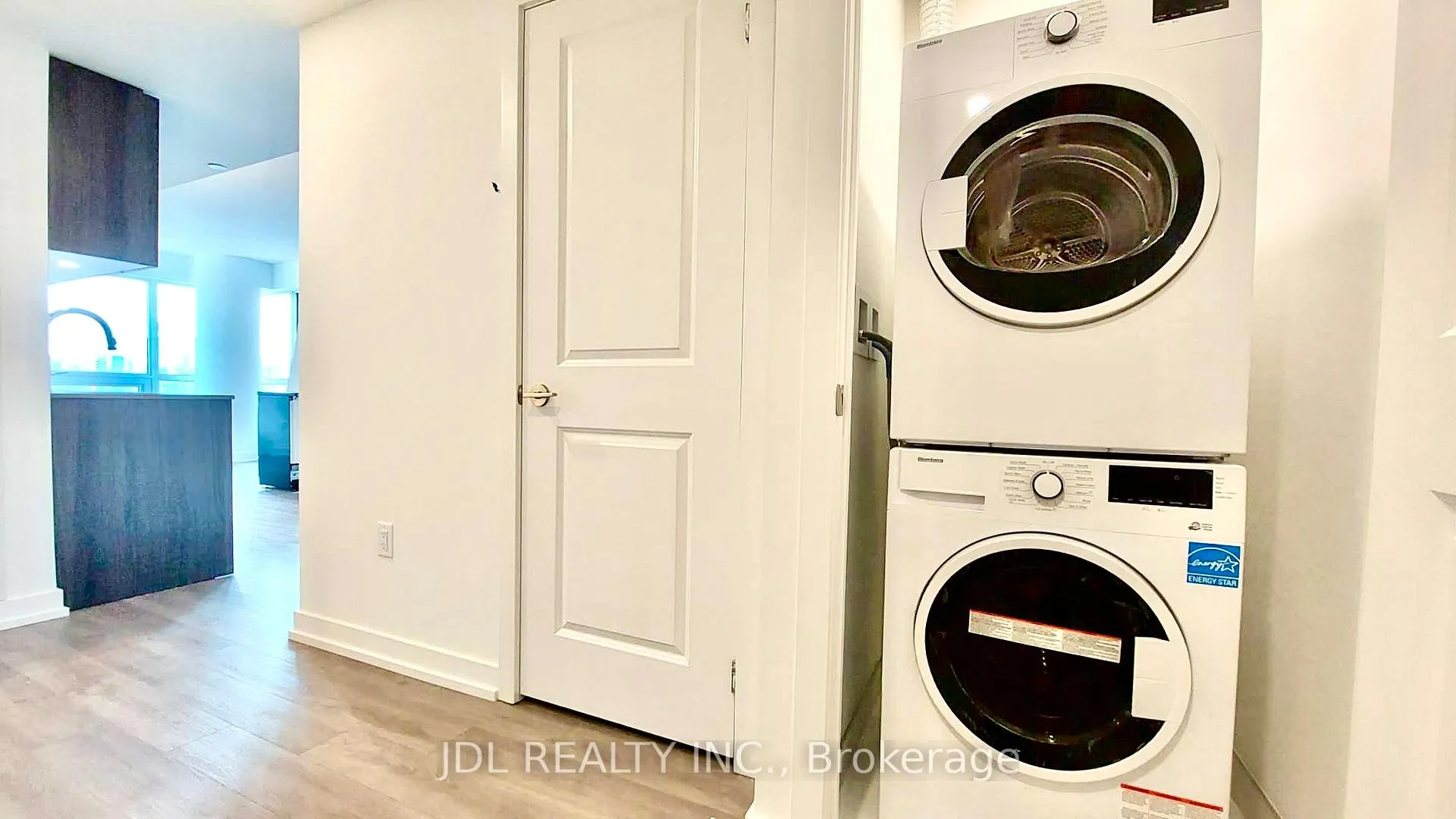 Photo 10 of Unit 1402, 395 Bloor Street E, Toronto, North St. James Town — HOMEH