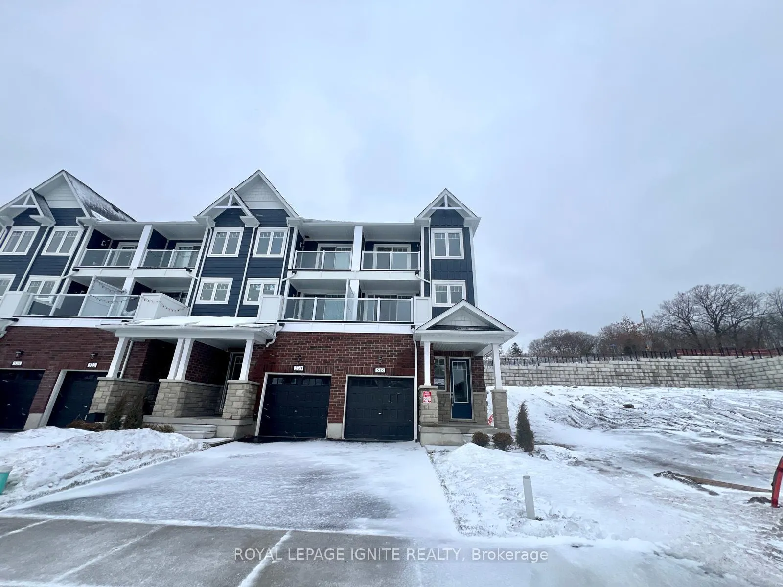 Photo 1 of 518 Hudson Crescent, Midland — HOMEH