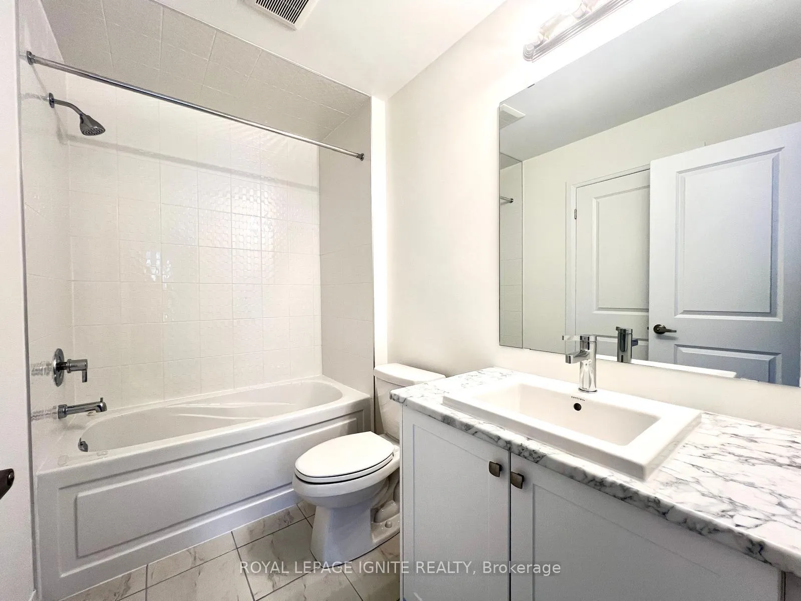 Photo 16 of 518 Hudson Crescent, Midland — HOMEH