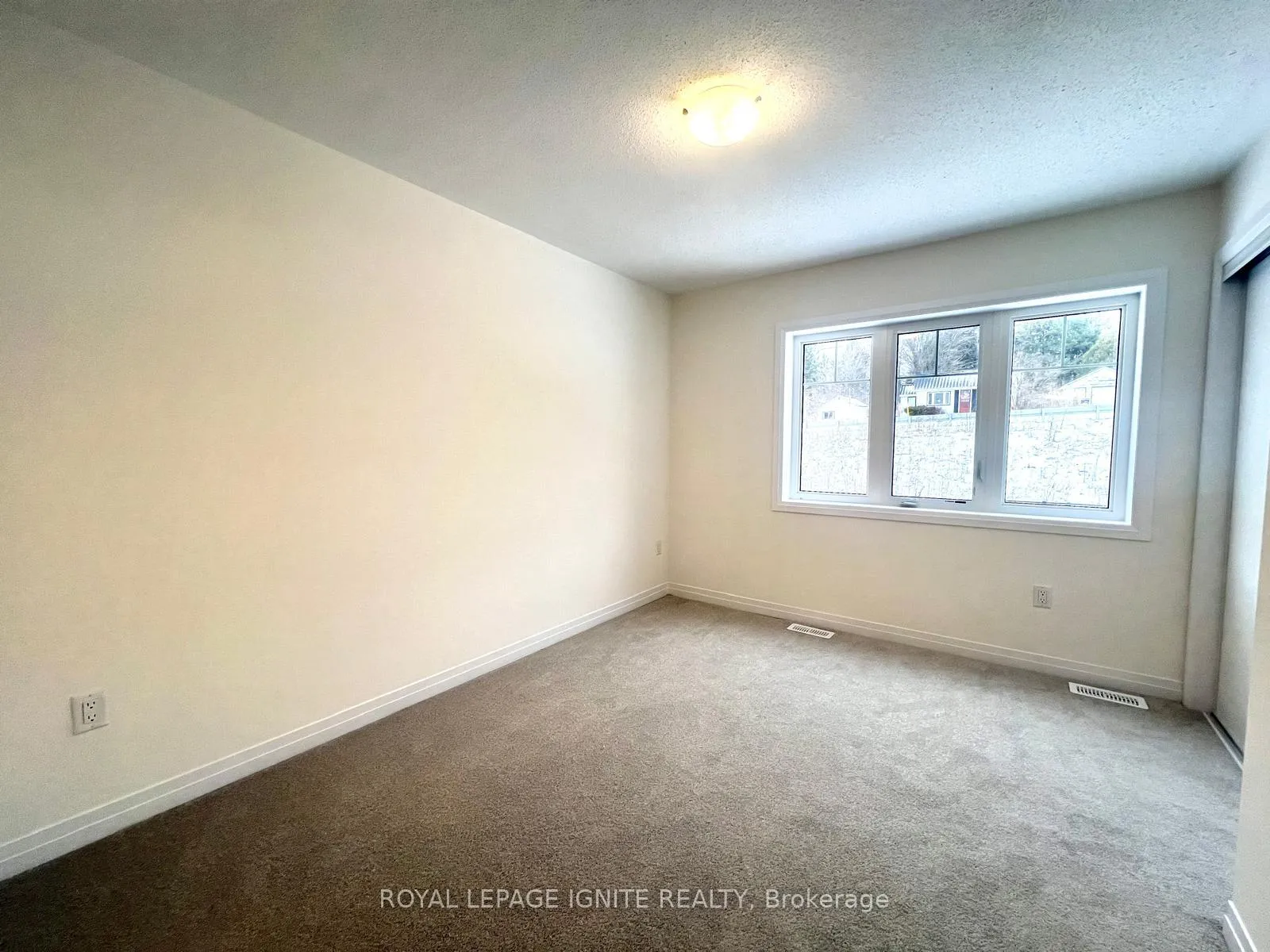 Photo 28 of 518 Hudson Crescent, Midland — HOMEH