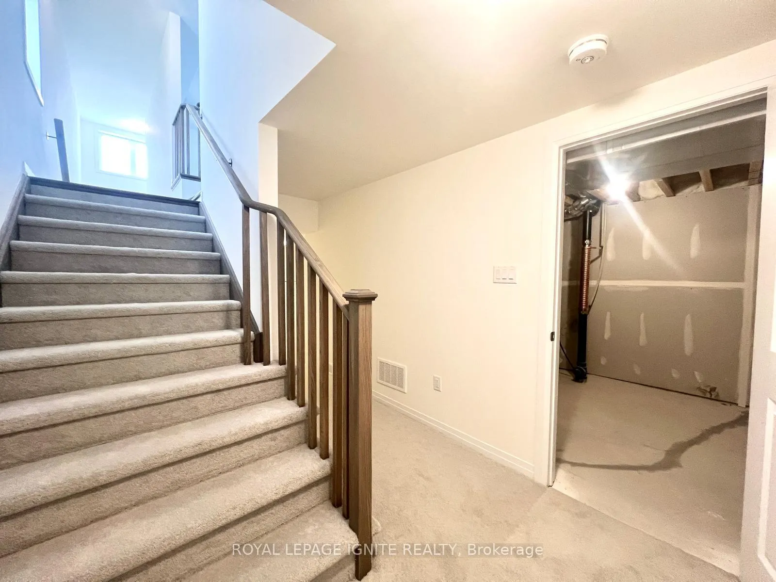 Photo 34 of 518 Hudson Crescent, Midland — HOMEH