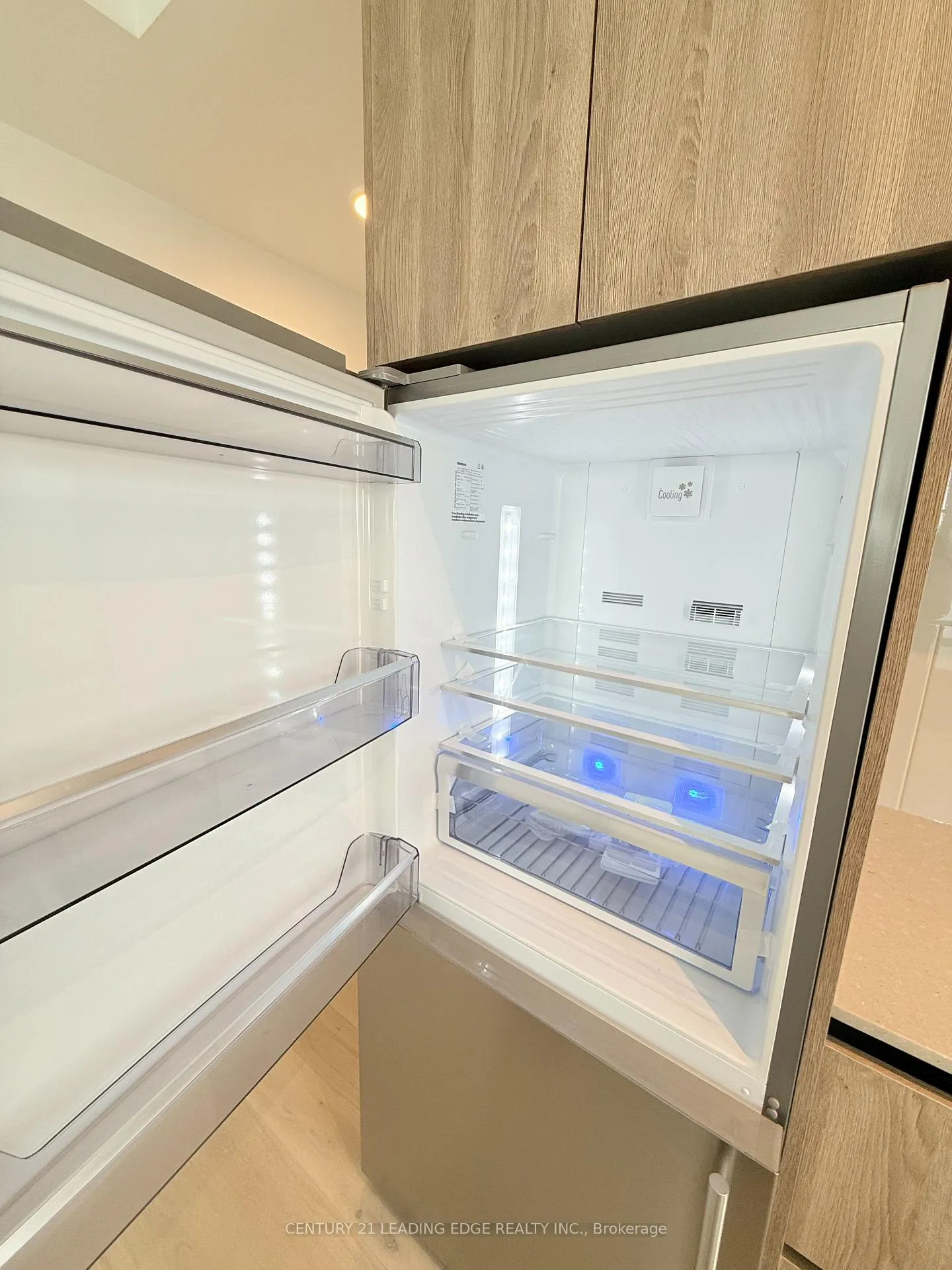 Photo 5 of Unit 909, 8 Beverley Glen Boulevard, Vaughan, Beverley Glen — HOMEH
