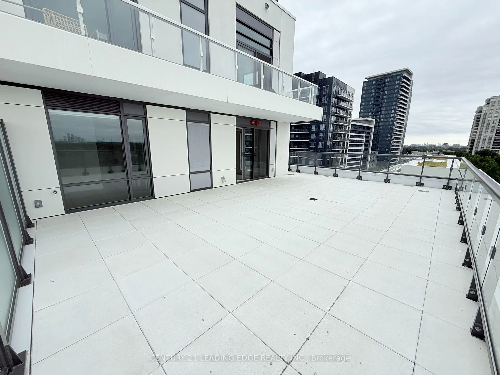 Photo 16 of Unit 909, 8 Beverley Glen Boulevard, Vaughan, Beverley Glen — HOMEH