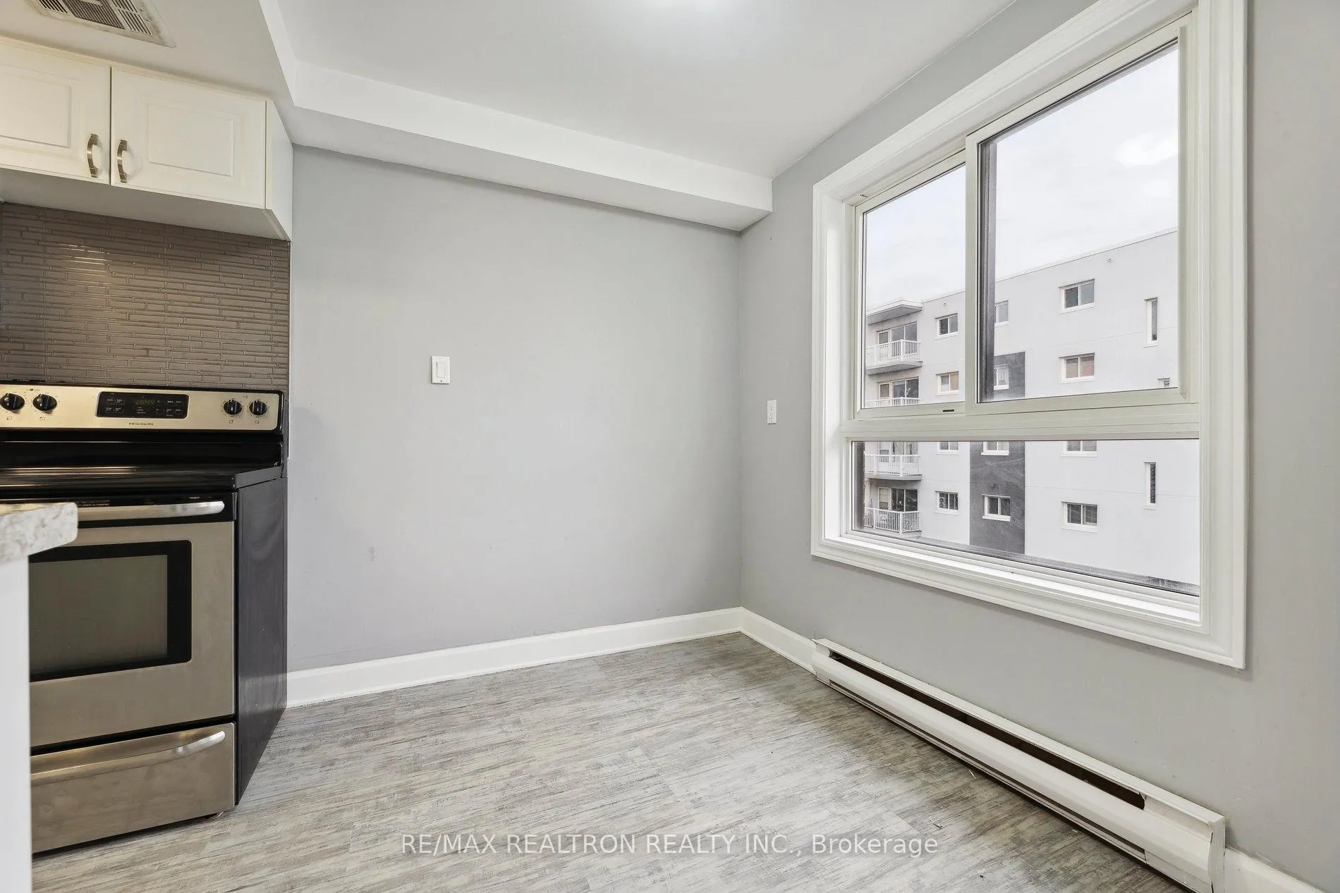 Photo 7 of Unit 70, 53 Taunton Road E, Oshawa, Centennial — HOMEH