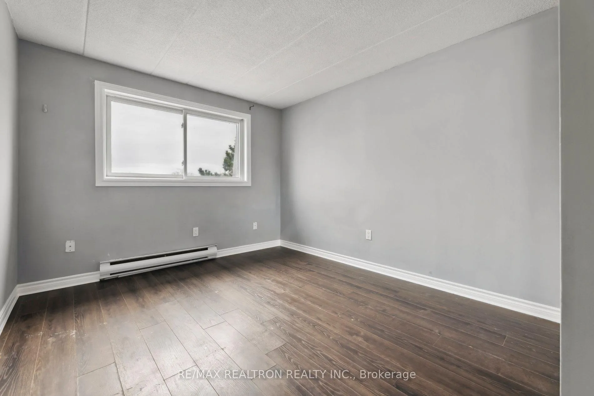 Photo 12 of Unit 70, 53 Taunton Road E, Oshawa, Centennial — HOMEH