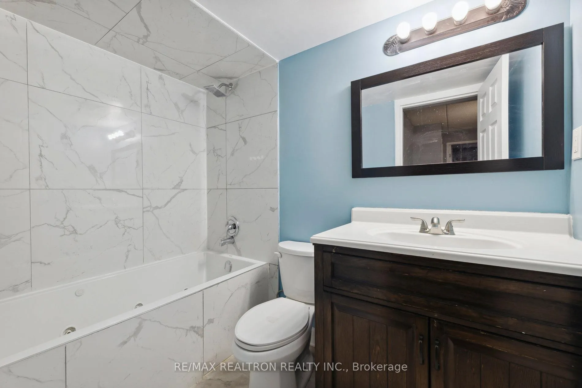 Photo 18 of Unit 70, 53 Taunton Road E, Oshawa, Centennial — HOMEH