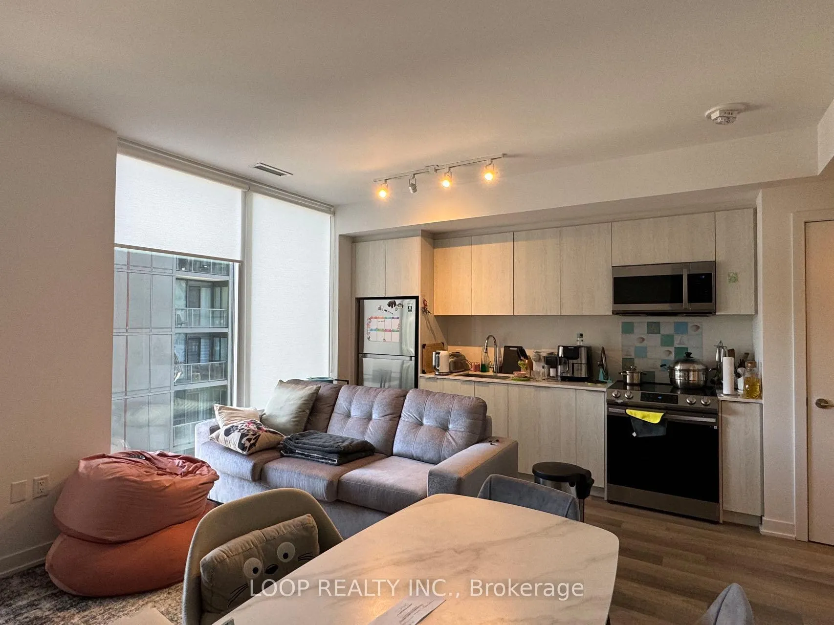 Front of Unit 1308, 357 King Street W