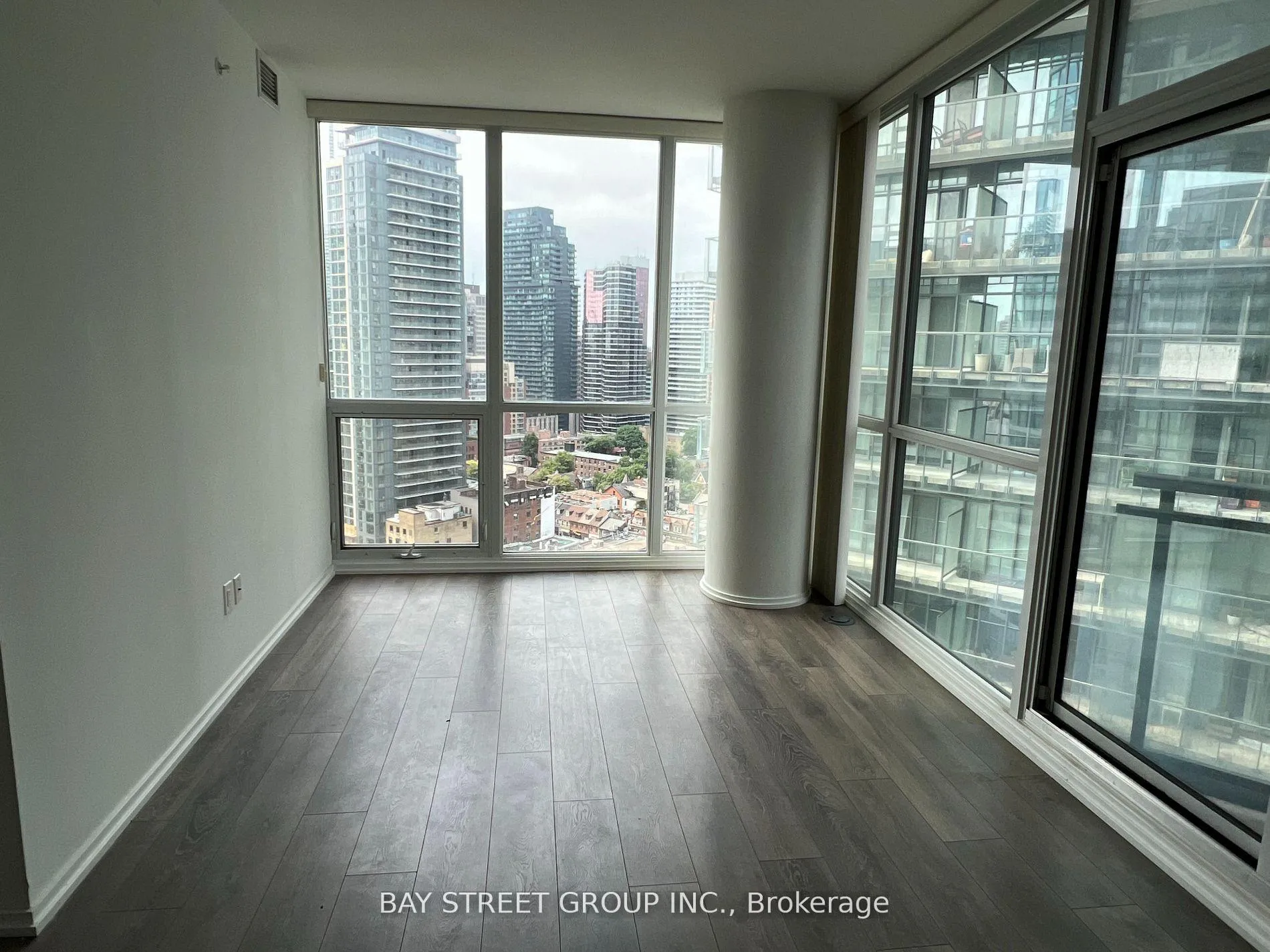 Photo 4 of Unit 2202, 45 Charles Street E, Toronto, Church-Yonge Corridor — HOMEH