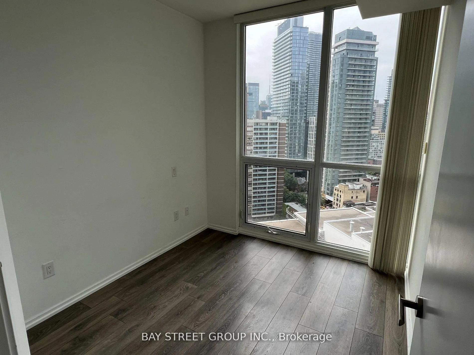 Photo 6 of Unit 2202, 45 Charles Street E, Toronto, Church-Yonge Corridor — HOMEH