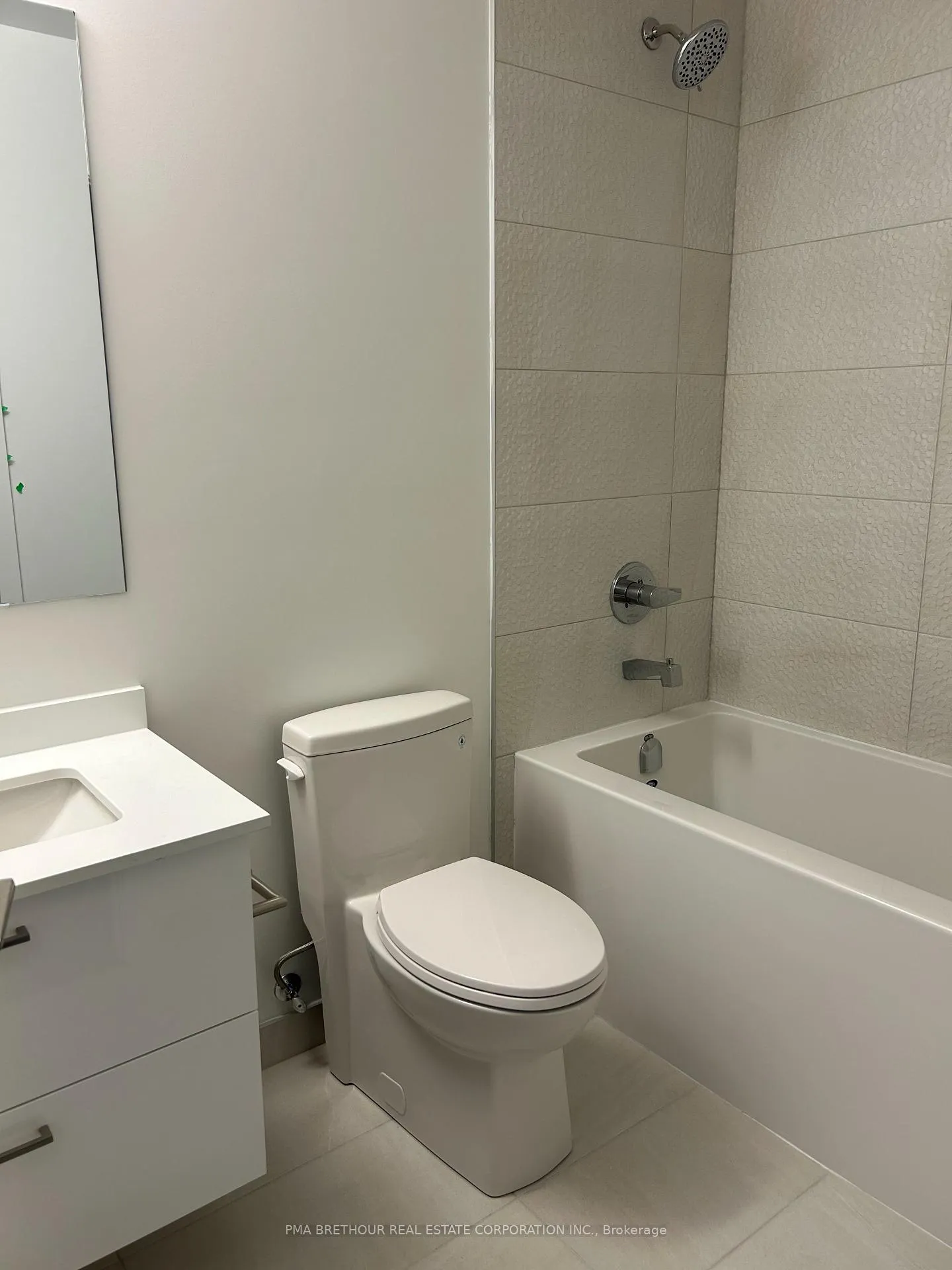 Photo 9 of Unit B-PH09, 50 Upper Mall Way, Vaughan, Brownridge — HOMEH