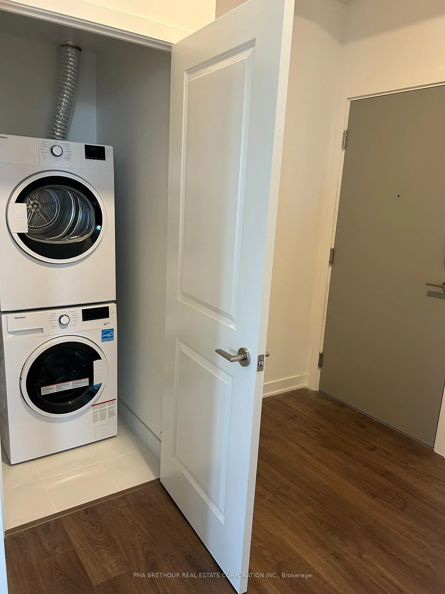 Photo 11 of Unit B-PH09, 50 Upper Mall Way, Vaughan, Brownridge — HOMEH