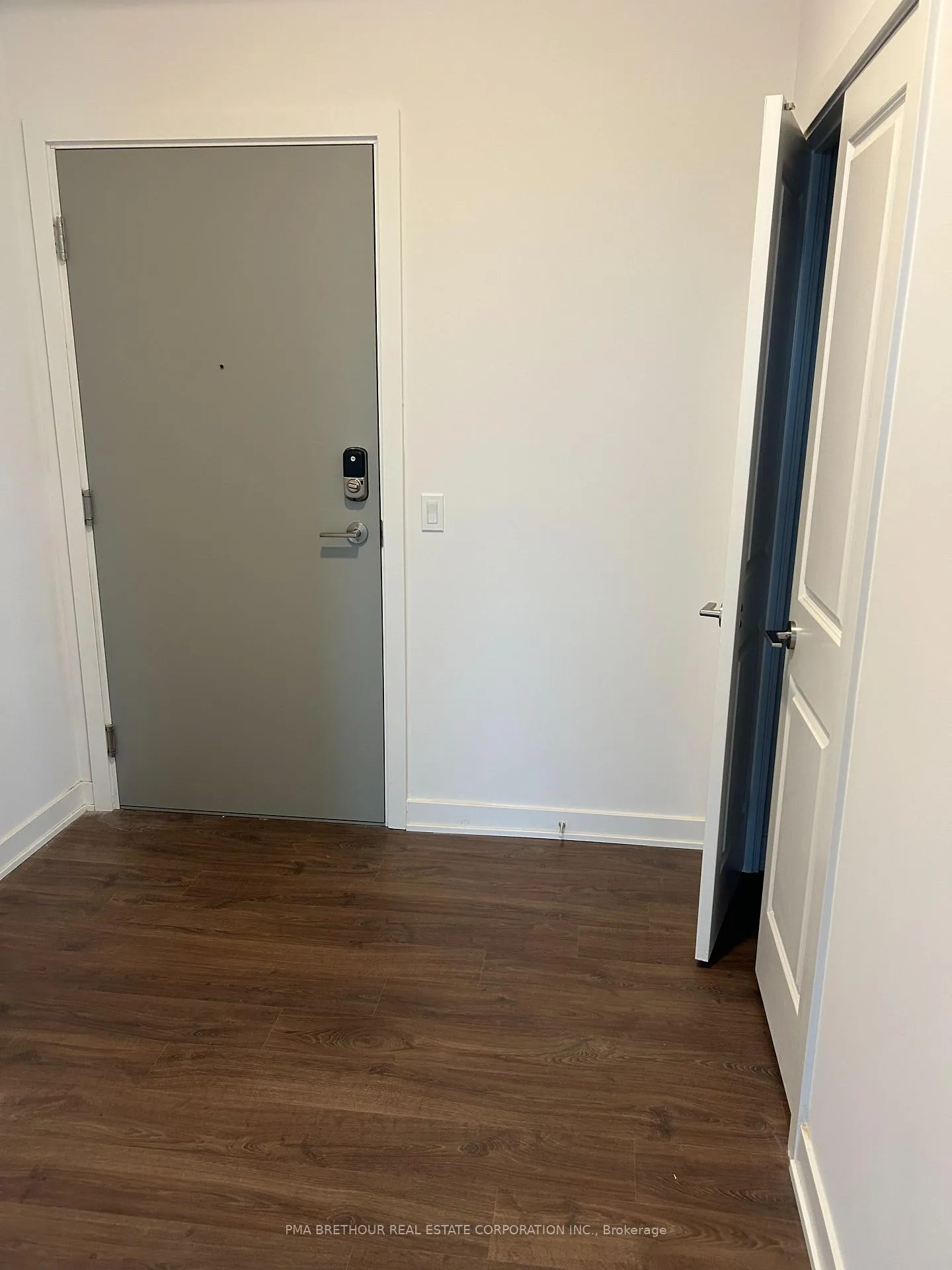 Photo 12 of Unit B-PH09, 50 Upper Mall Way, Vaughan, Brownridge — HOMEH