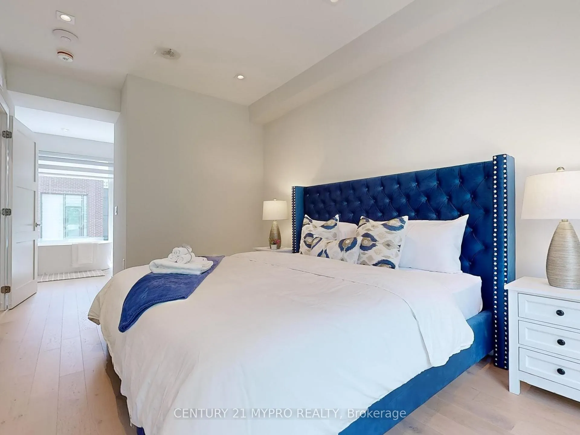 Photo 29 of 31A Dundonald Street, Toronto, Church-Yonge Corridor — HOMEH
