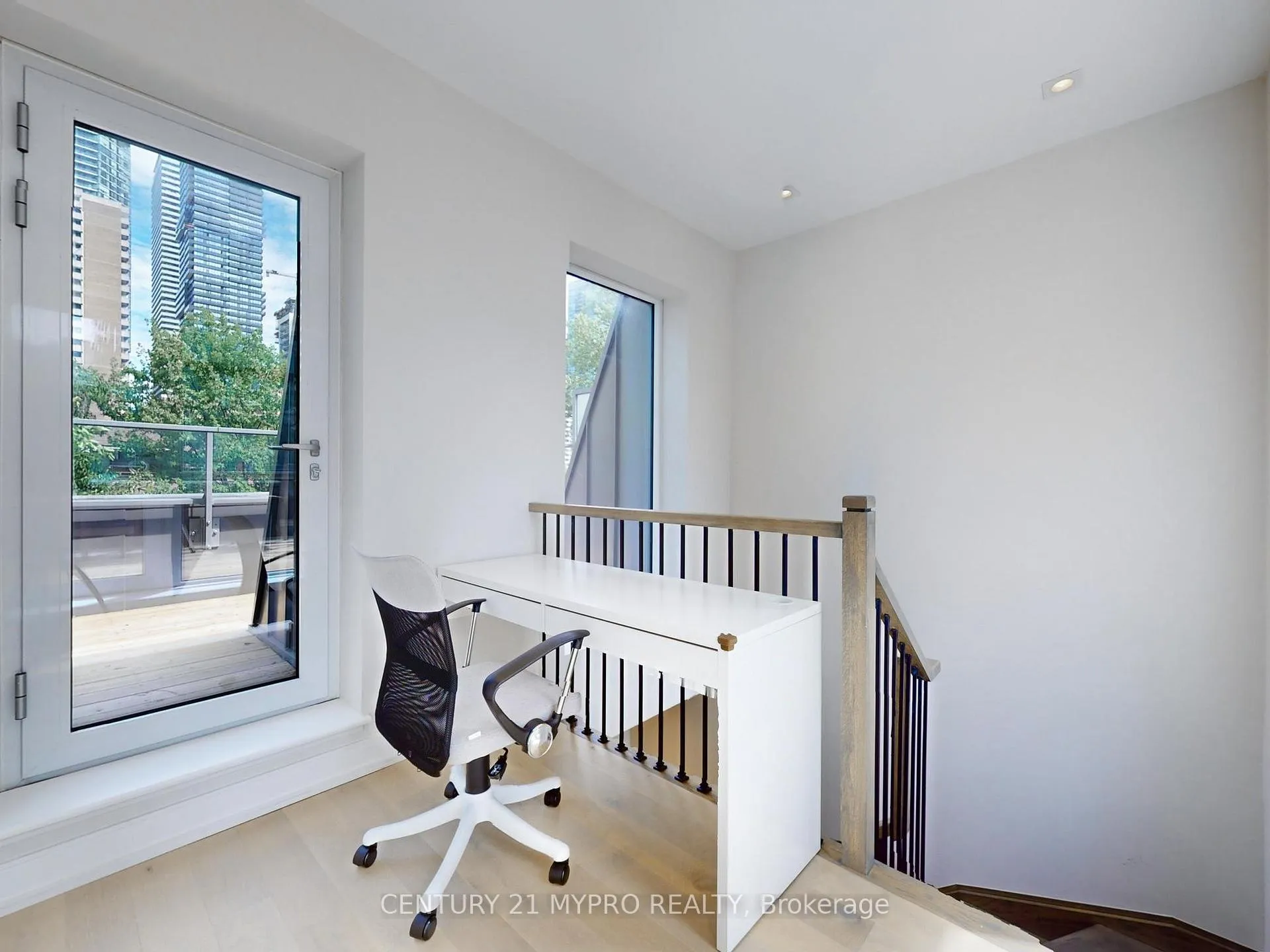 Photo 44 of 31A Dundonald Street, Toronto, Church-Yonge Corridor — HOMEH