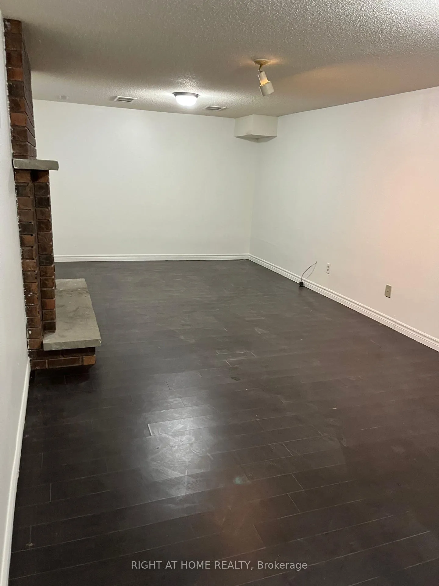 Photo 4 of Unit Lower Level Bsment, 26 Panorama Crescent, Brampton, Northgate — HOMEH