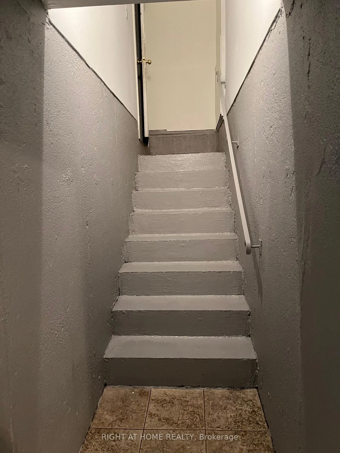 Photo 7 of Unit Lower Level Bsment, 26 Panorama Crescent, Brampton, Northgate — HOMEH